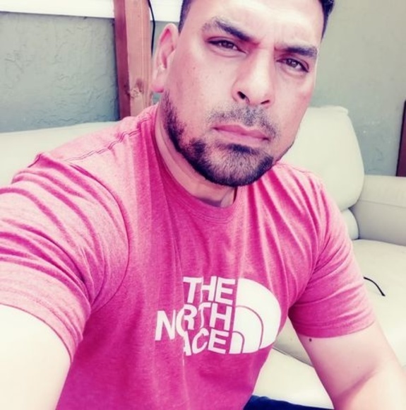 Meet your Posher, Andrade - Picture 1 of 1